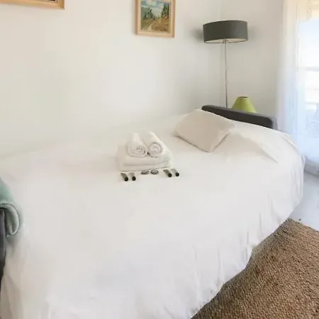 Apartment Cosy Dans Avec Piscine Et A 2 Pas De La