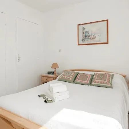 Cosy Dans Avec Piscine Et A 2 Pas De La Apartament Bandol