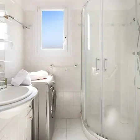 Cosy Dans Avec Piscine Et A 2 Pas De La Apartament *