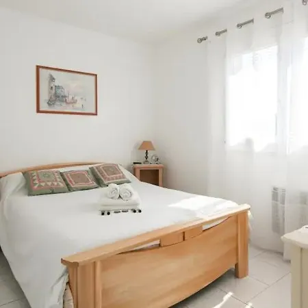 Cosy Dans Avec Piscine Et A 2 Pas De La Apartament